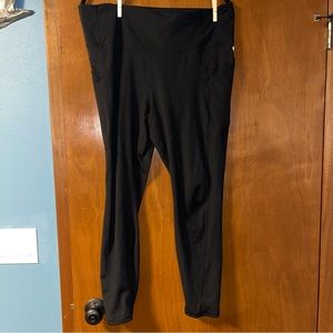 COPY - Fabletics Black Pocket Pureluxe leggings
